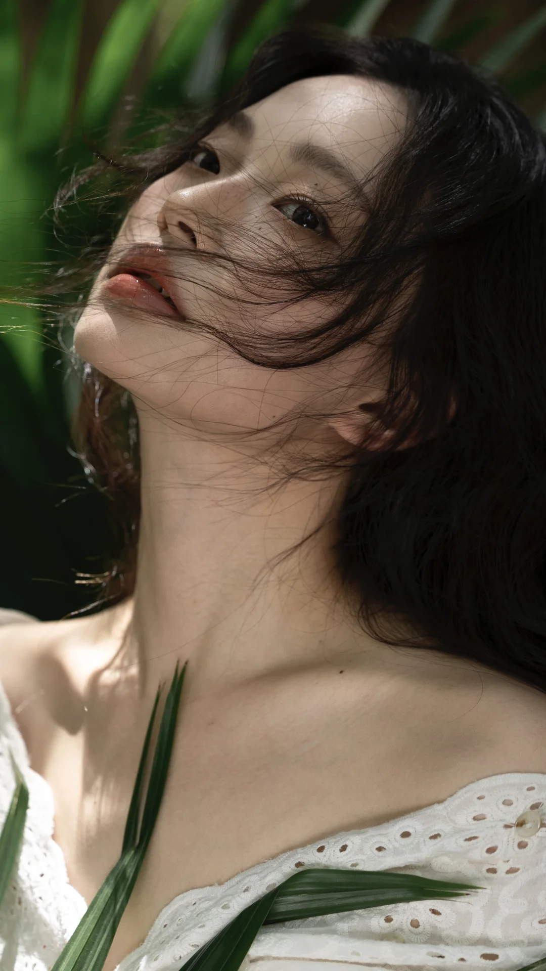 我好像看见了她年轻时的容颜～