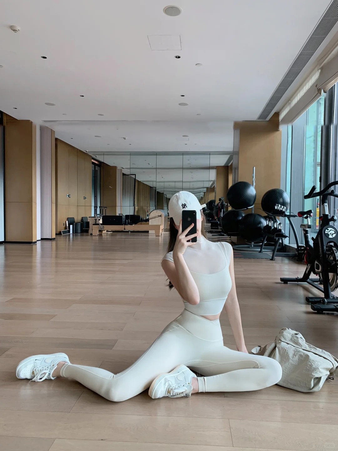 秋冬焕新☑️V字交叉显瘦瑜伽裤太绝啦❗️