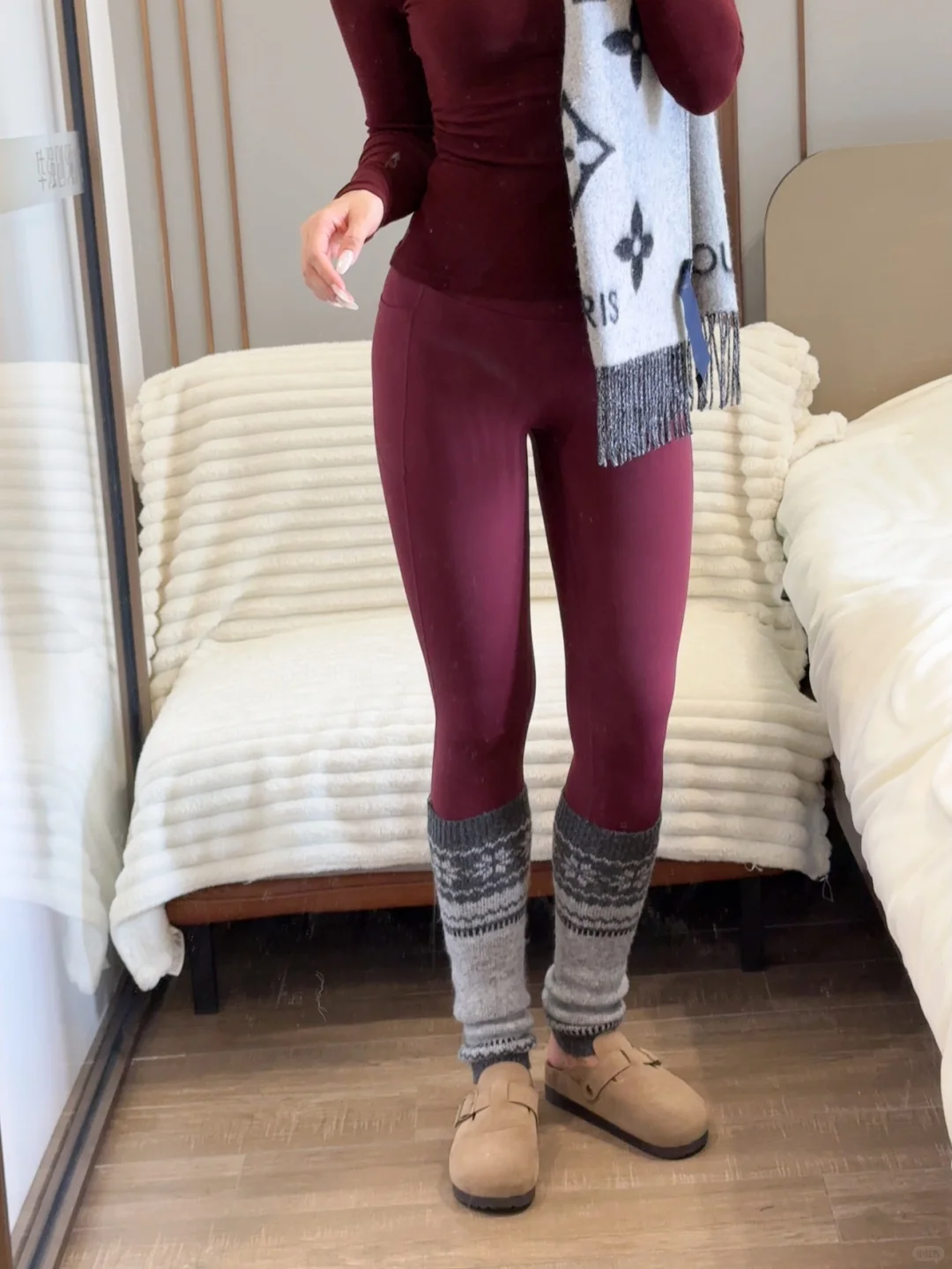 🍷这条酒红瑜伽裤我能焊在身上！