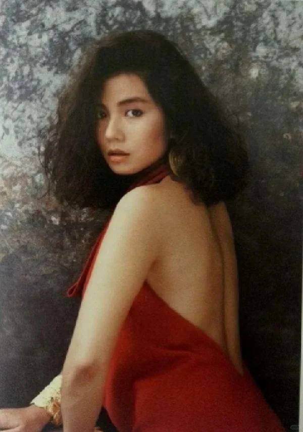 明艳 纯朴 优雅 大气 媚而不妖