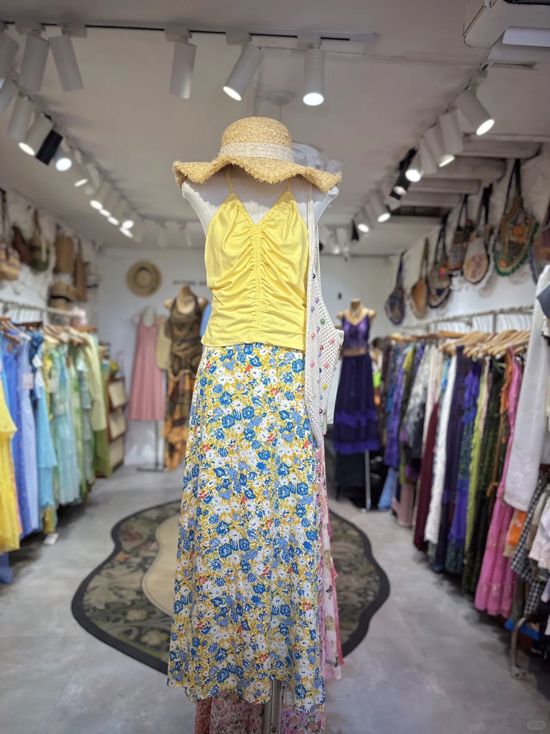 涠洲岛海边这么穿、米店、氛围感满满～～～～