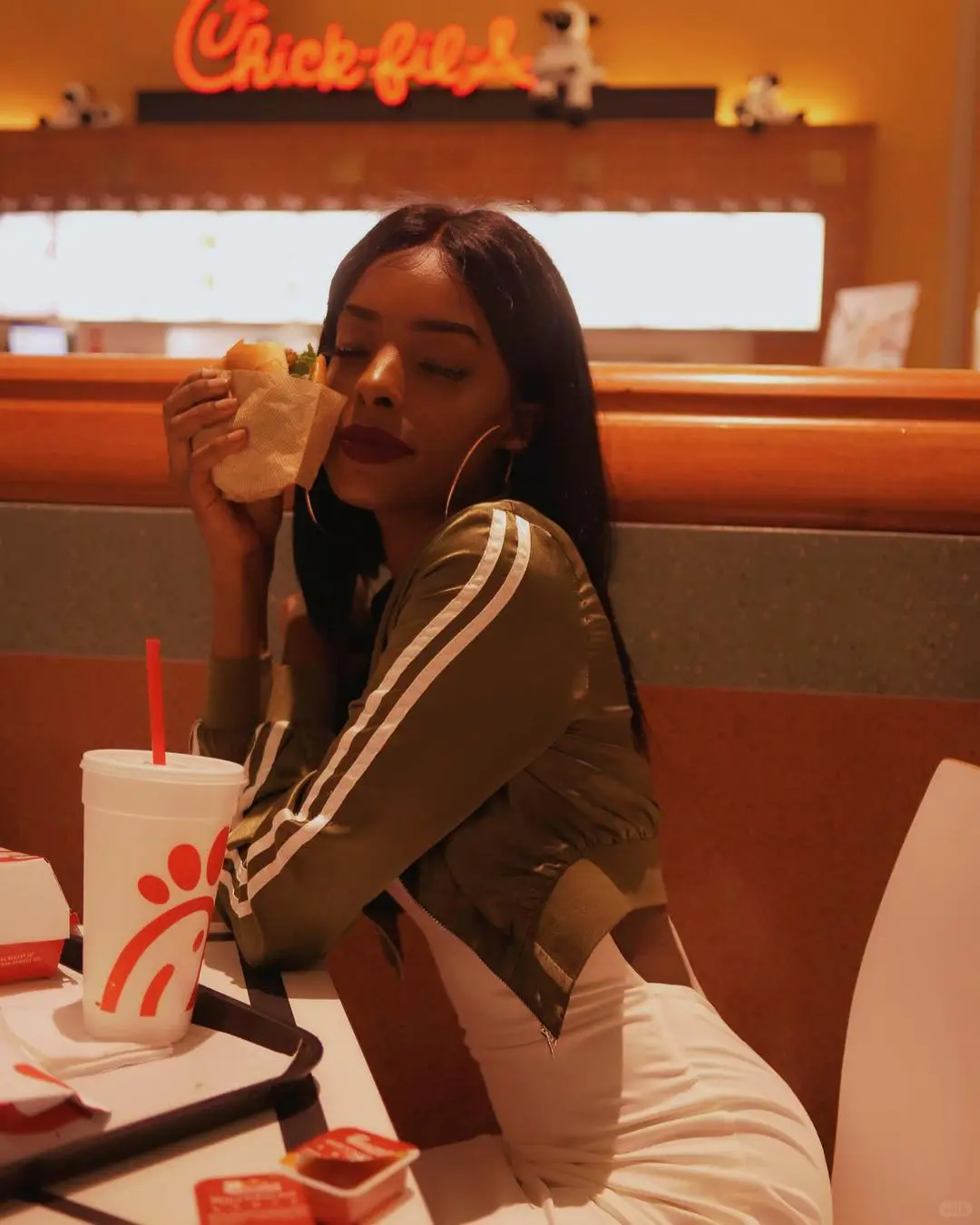 氛围感美女、美式辣妹