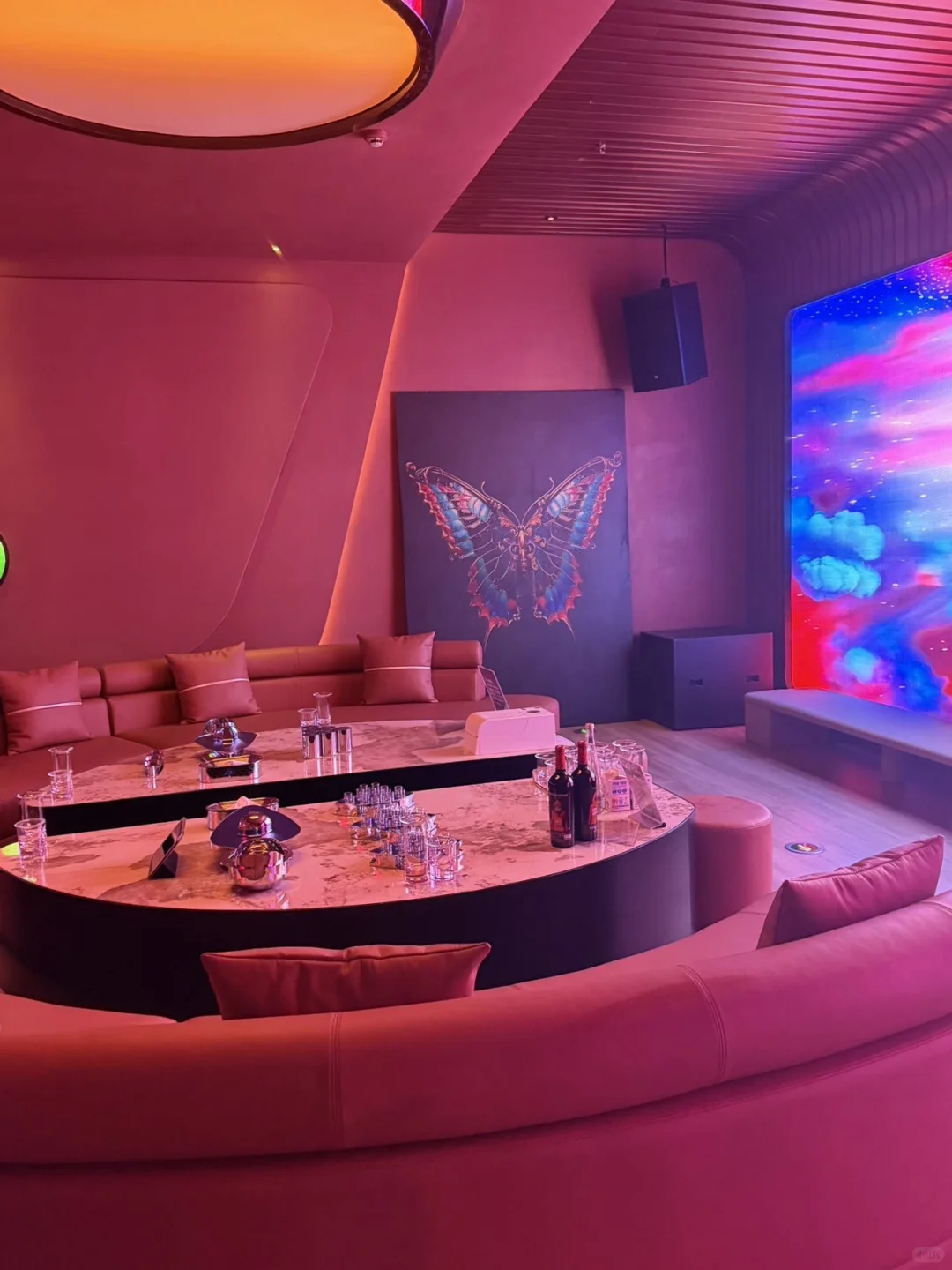 谁说KTV只能抢麦唱歌？