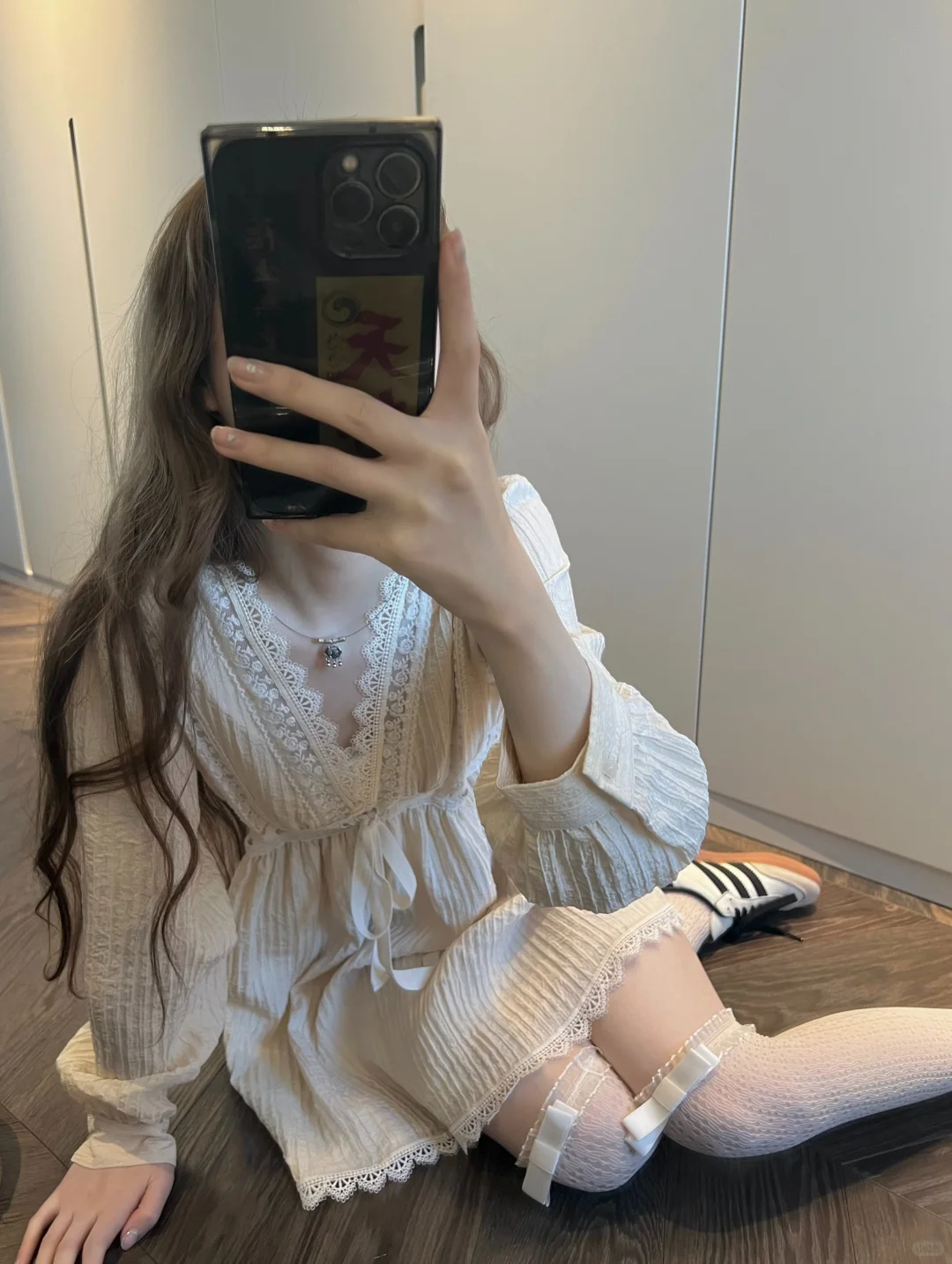 入秋的蕾丝连衣裙好心动!!清纯嘟 烧烧嘟!