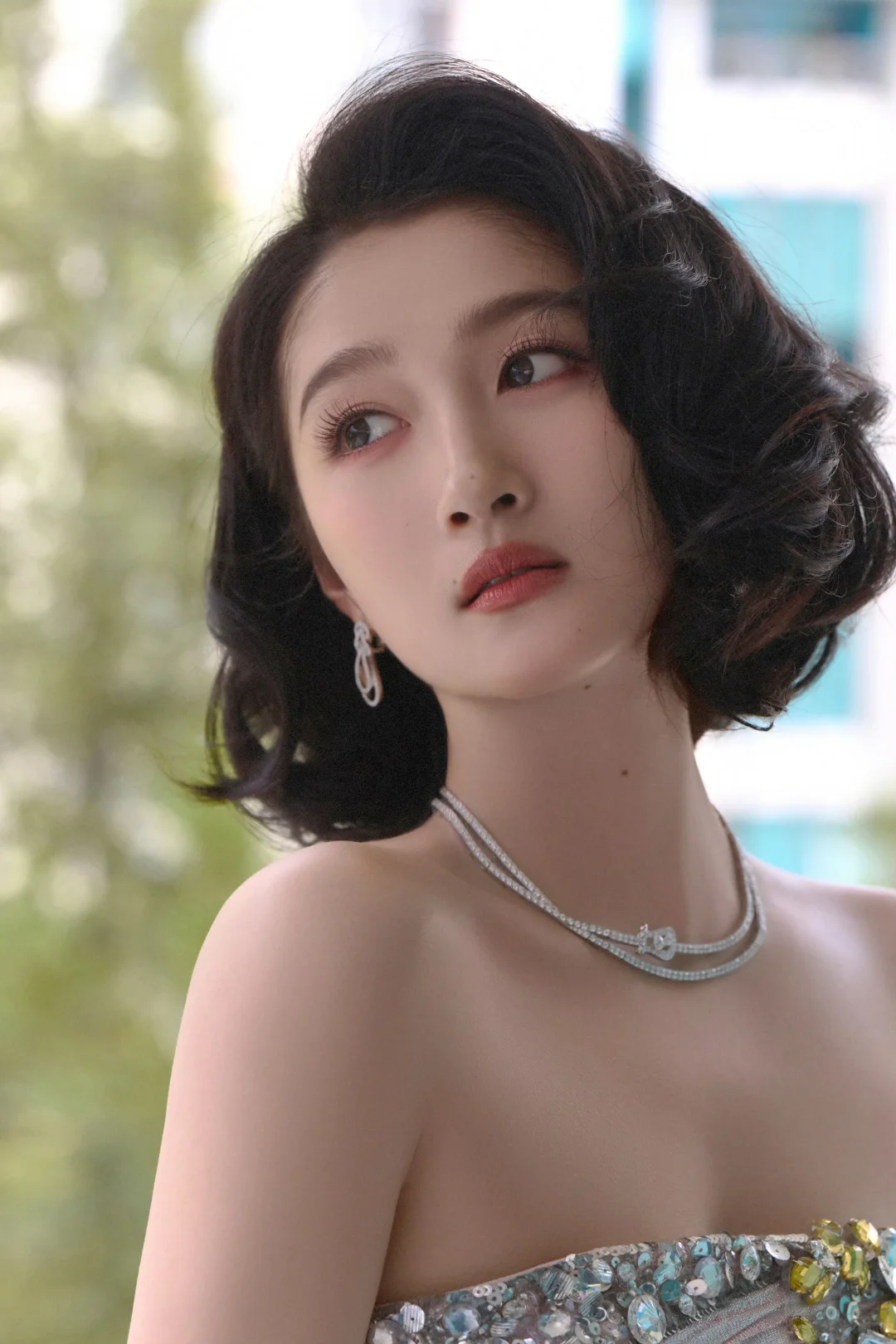 她也有好看的妆造