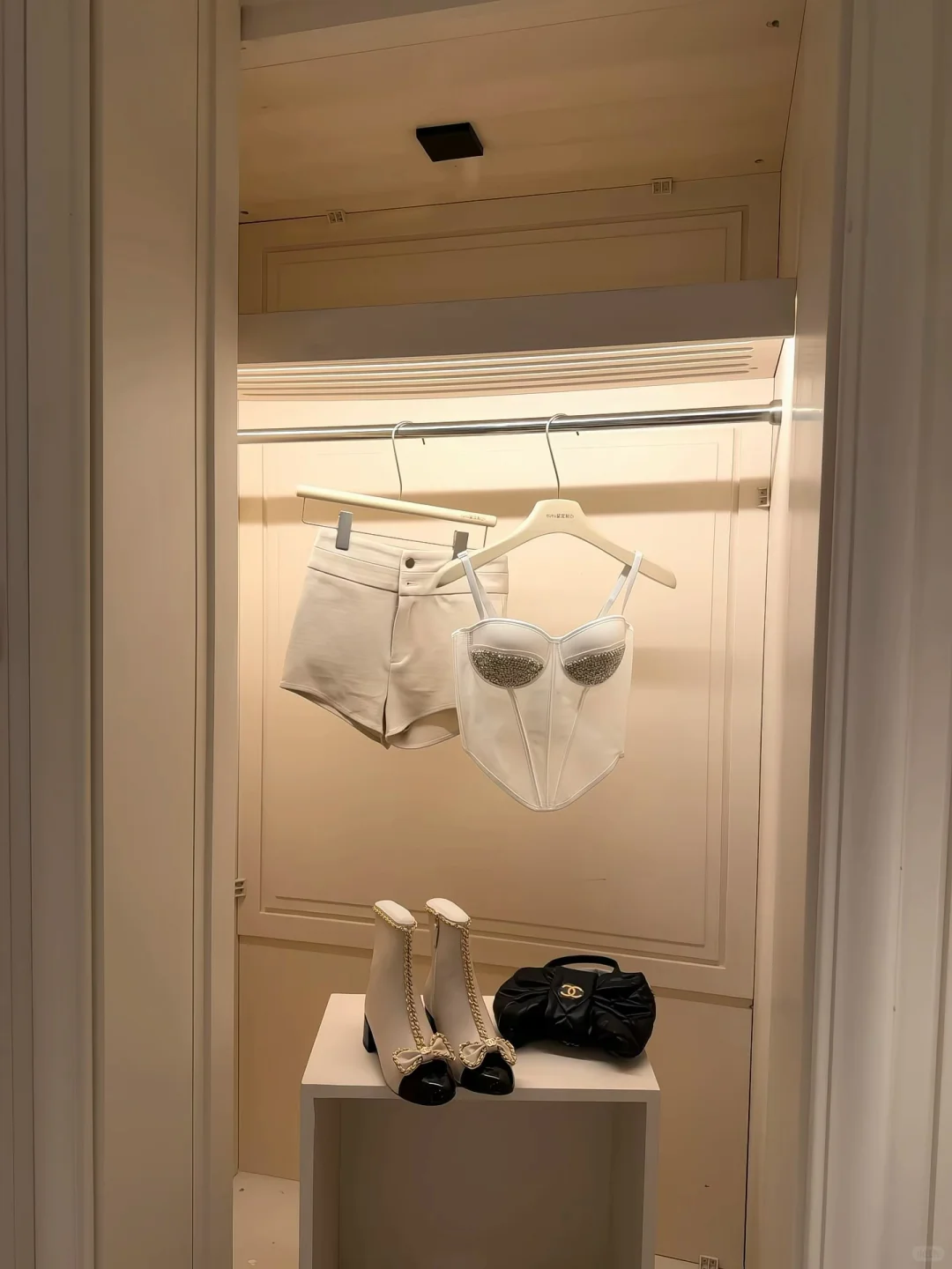 成熟女人的三大标志：穿貂买黄金听凤凰传奇