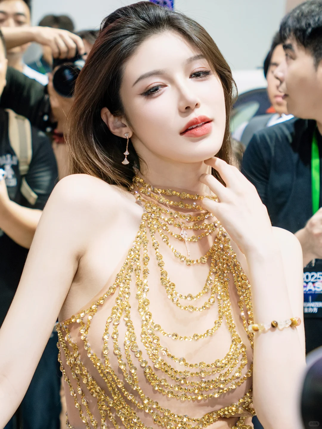 在上海车展遇到了小乌苏！真的超美。