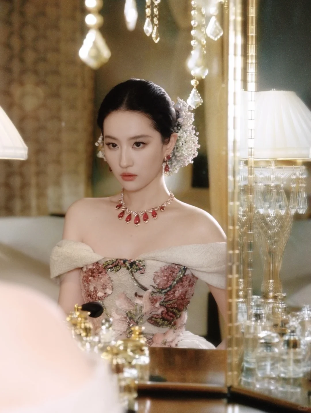 刘亦菲的颜值，到底高级在哪？