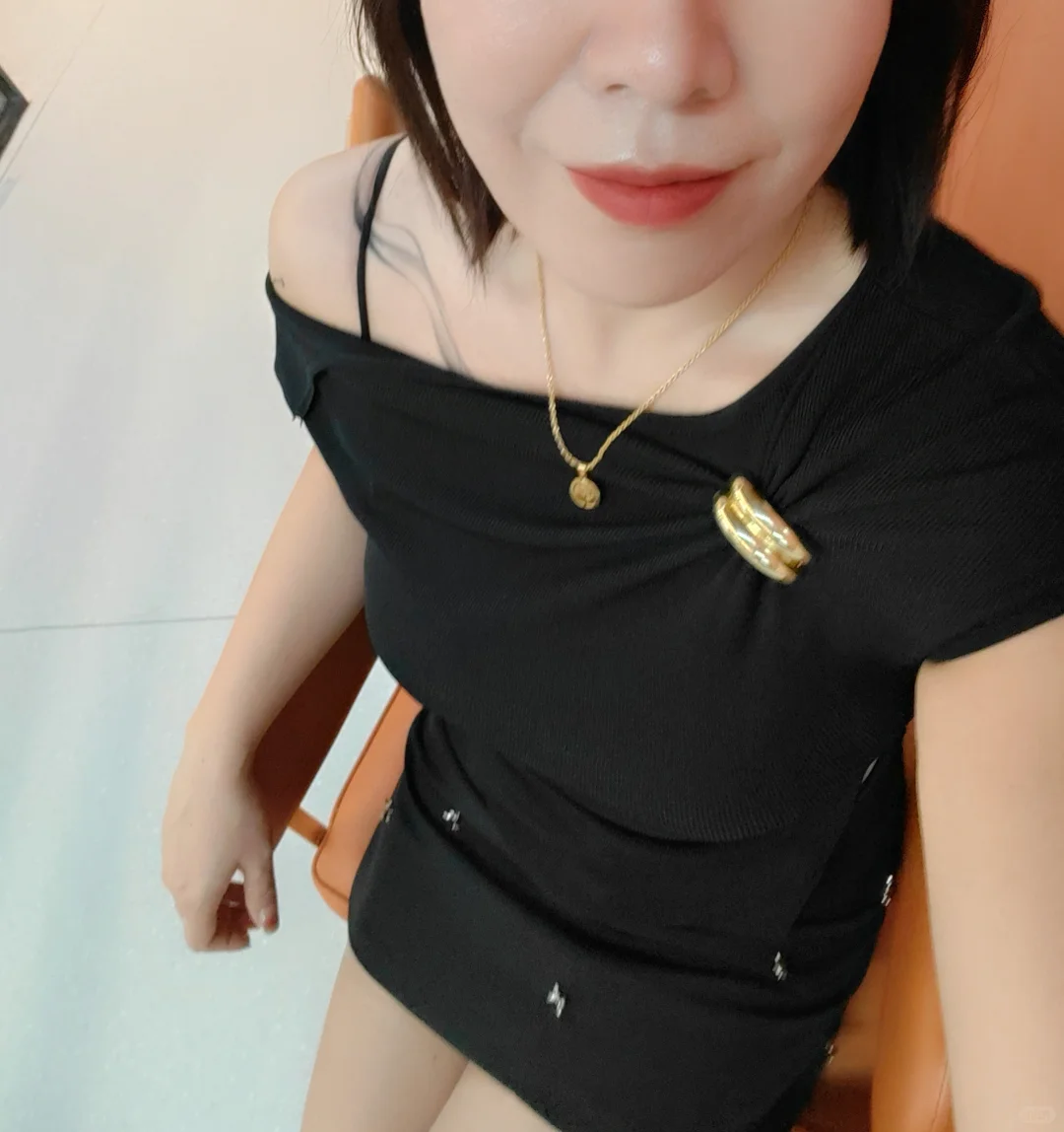 ootd今天是肉丝小姐姐