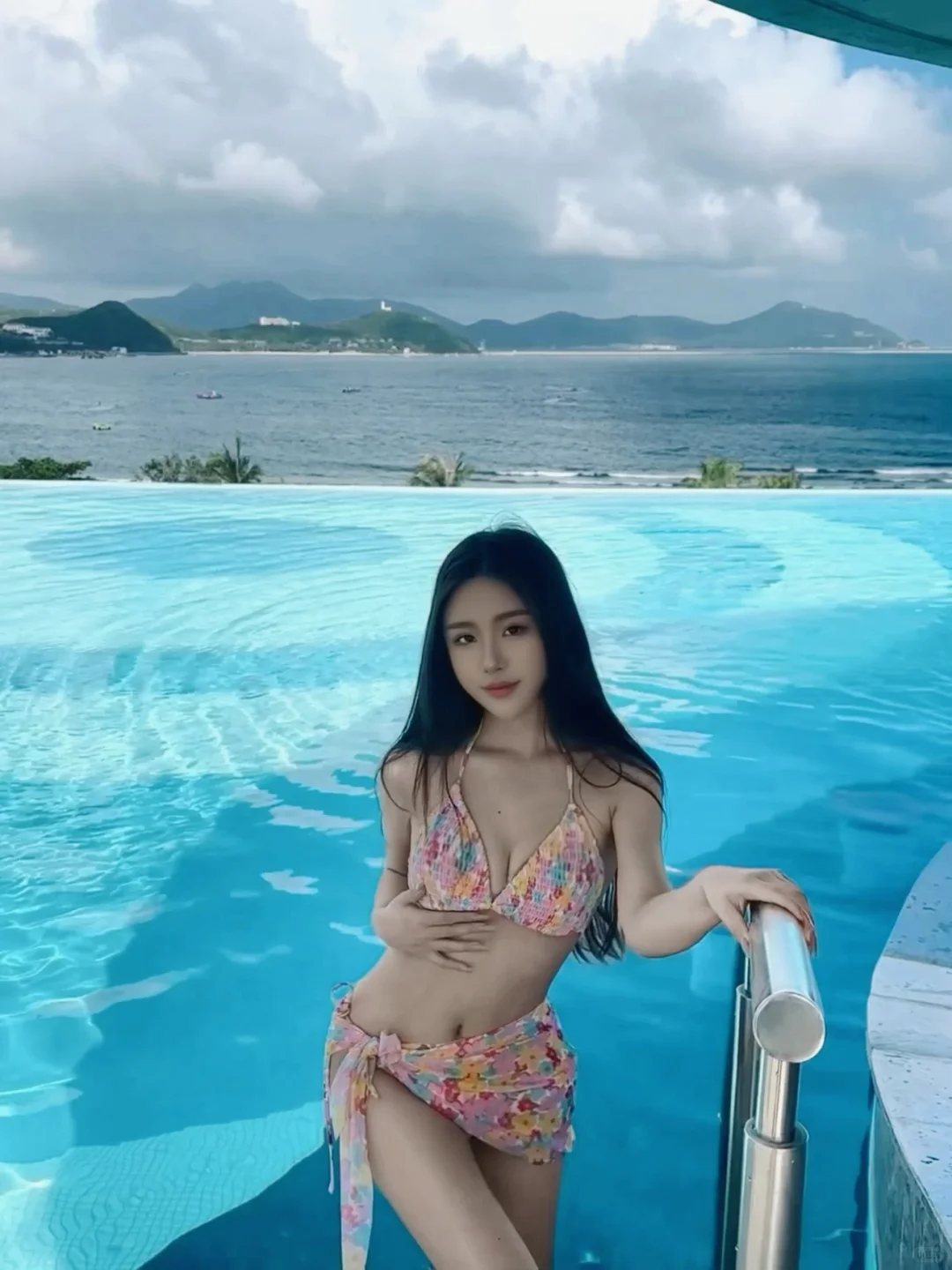 傲图格的无边泳池真的太绝了～