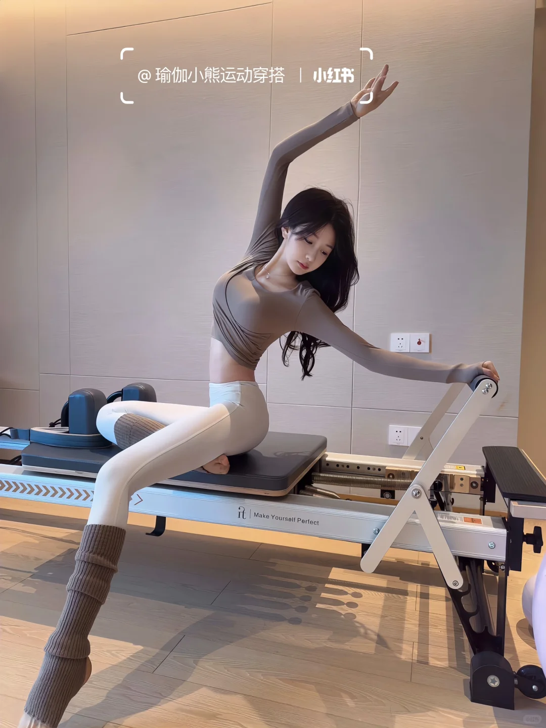 腰精新宠！咖啡色显瘦腰精长袖❤️