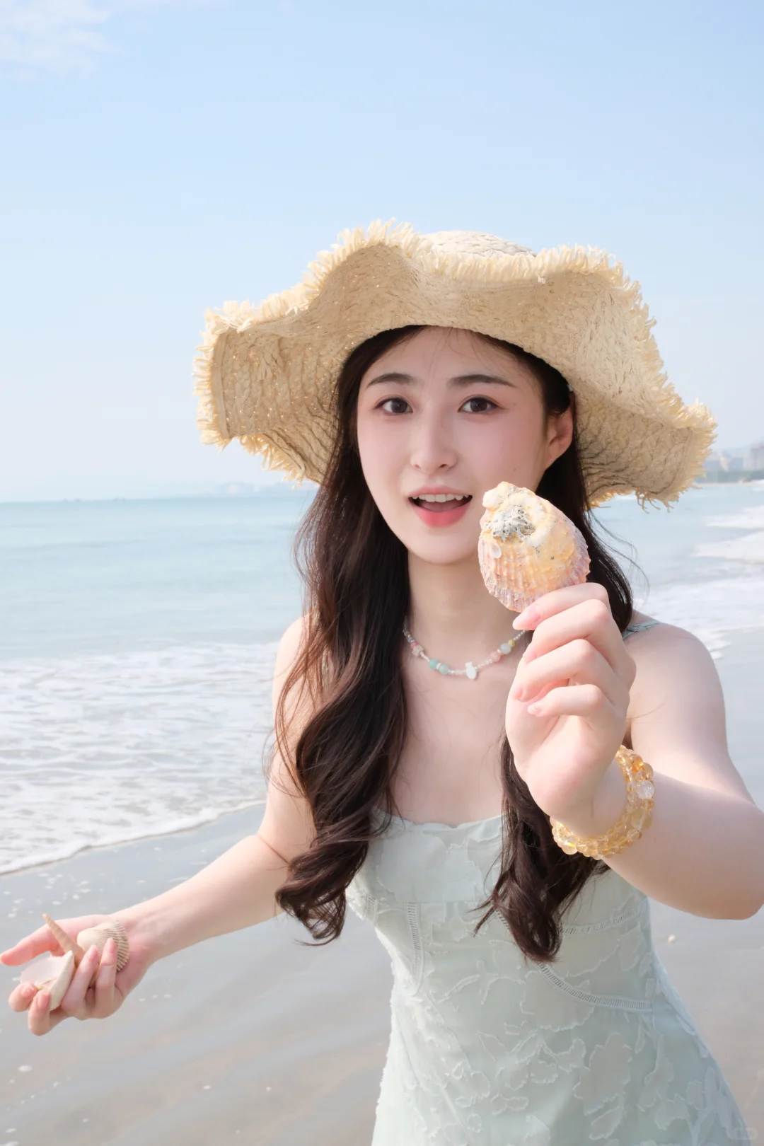 提前收藏⭐️这些在海边拍照姿势你一定能用到