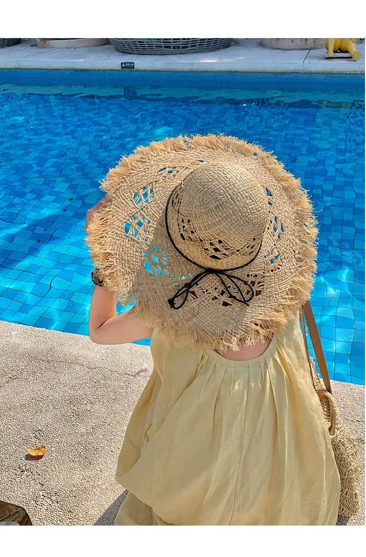 出海边次抛裙、草帽、海边餐布