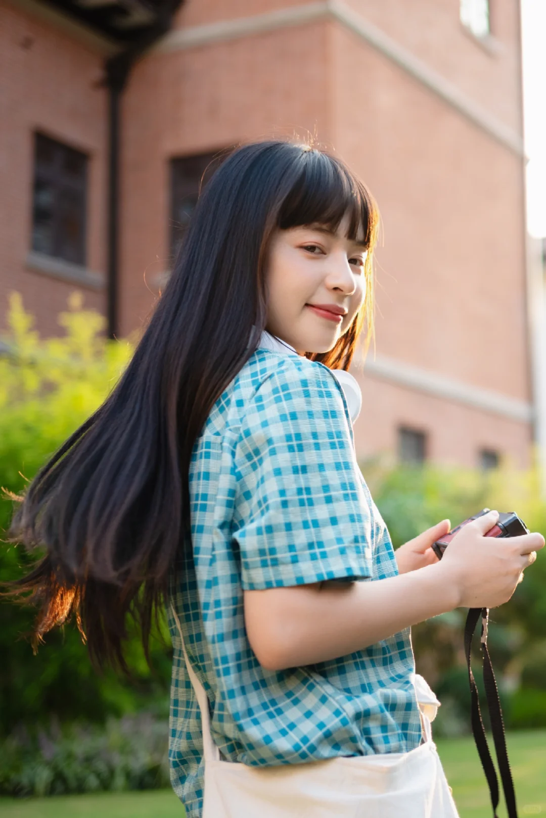 午后的淮海中路真的很出片