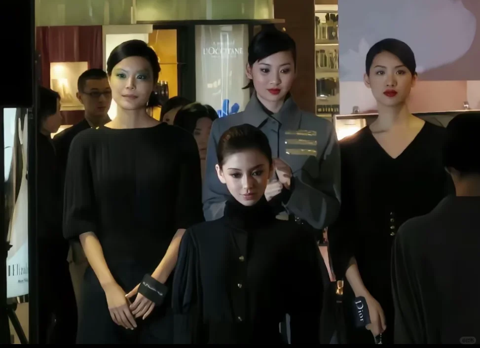 鼻姐的完美小头