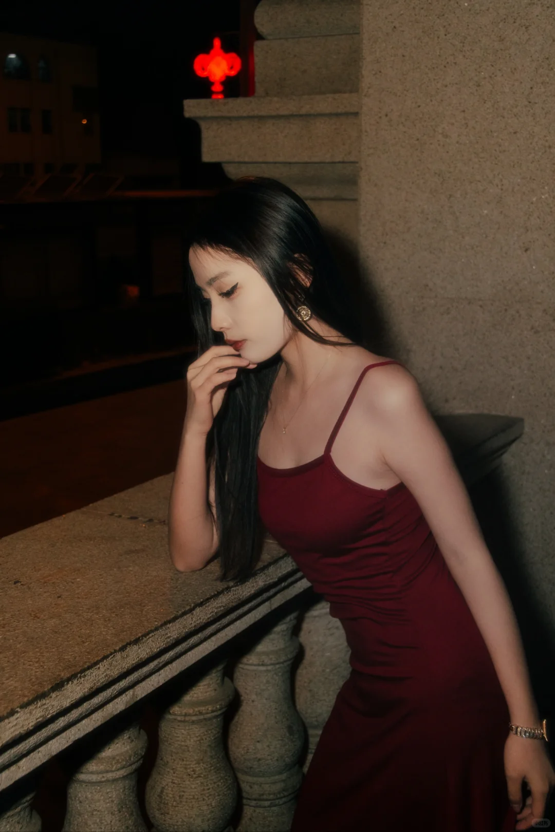 港风｜浓郁的色彩与复古风格的碰撞