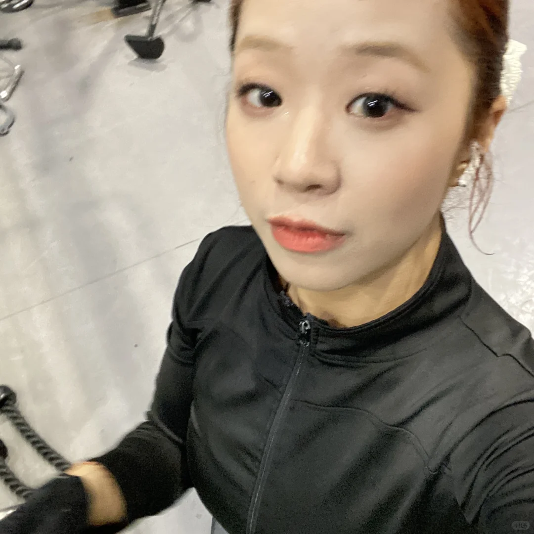 擦边？ 实际上我是在磕头卷腹