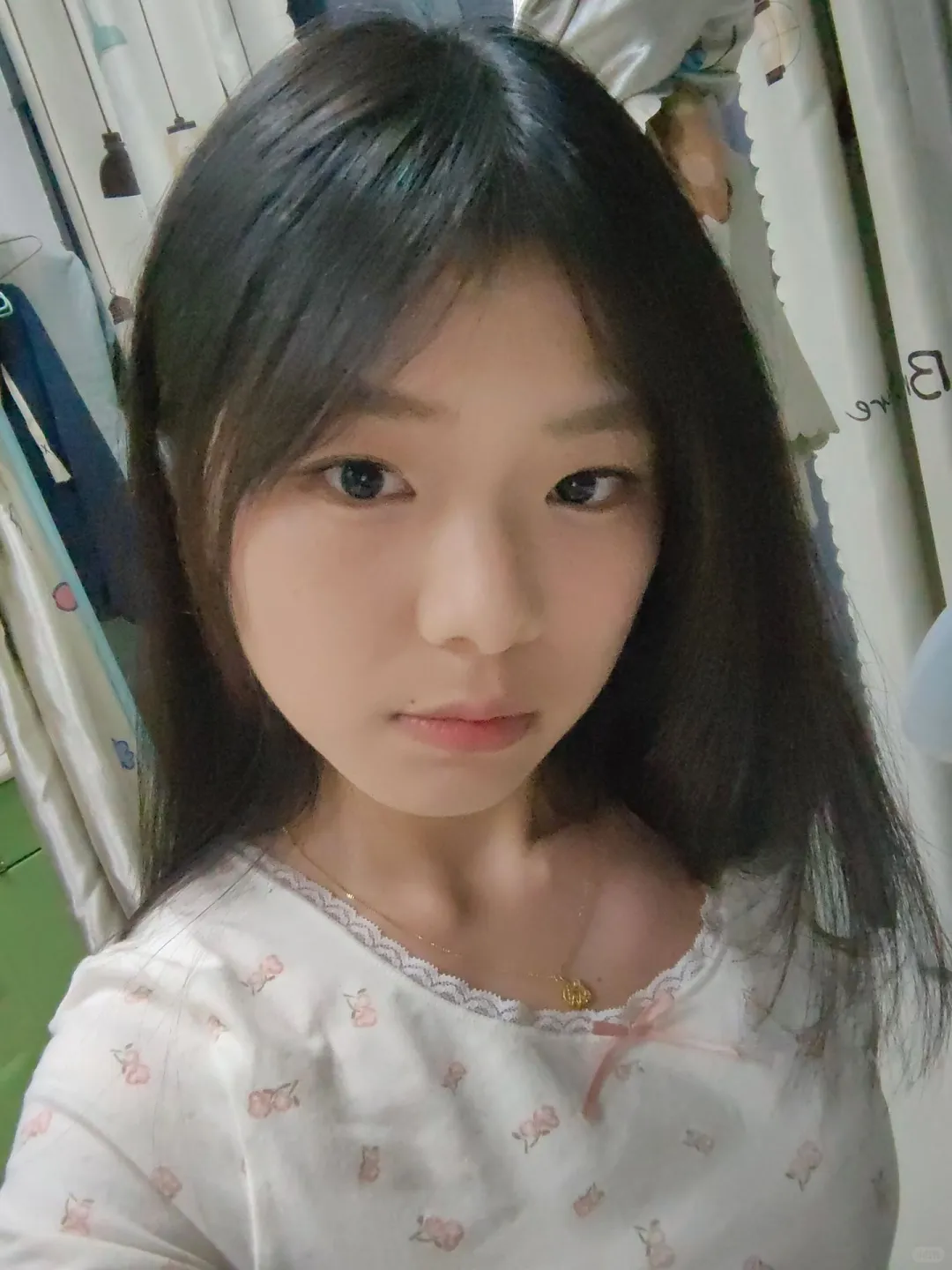 是戴眼镜还是不戴眼镜好点