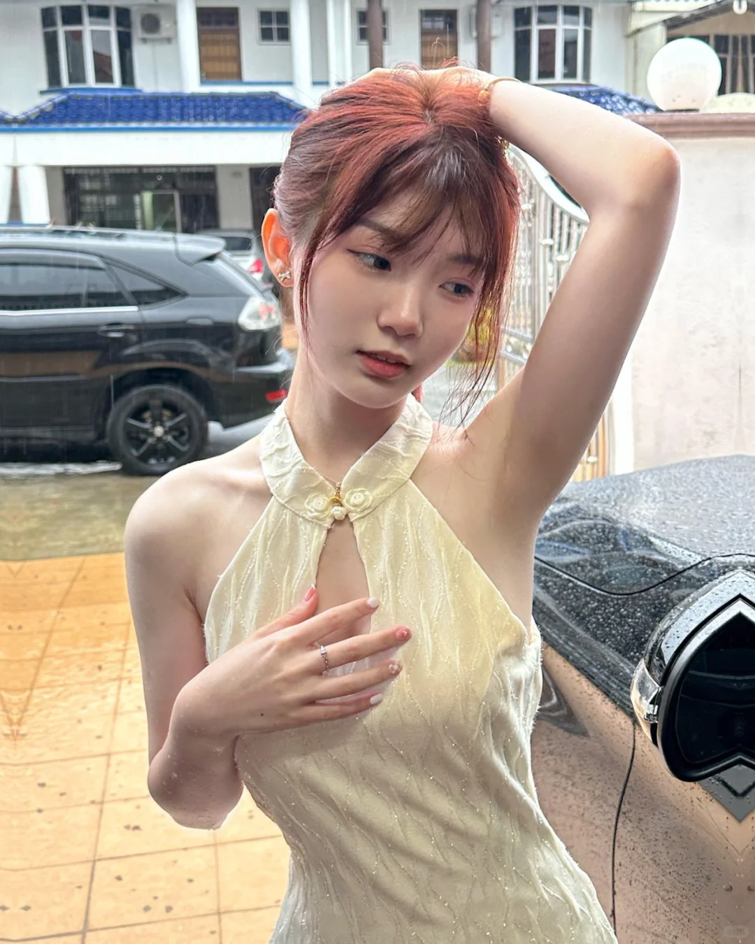 举世无双，娇媚动人，如梦如幻，充满魅力。