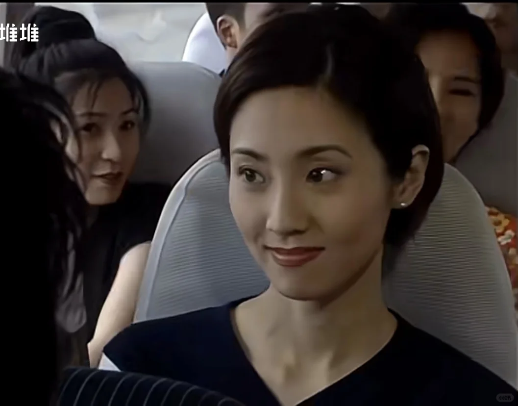 靓女连哭都是美丽的