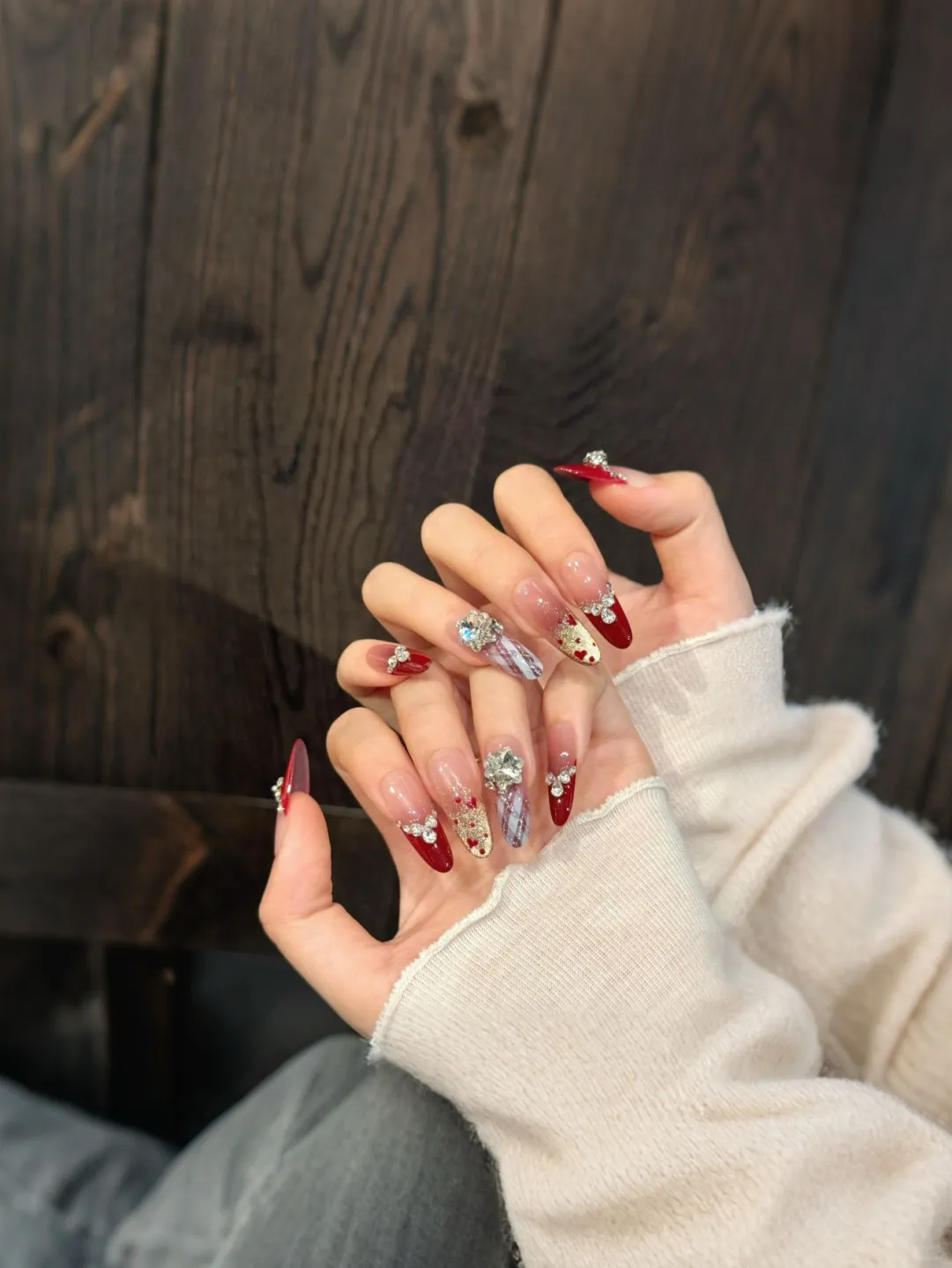 气质格纹法式✨爆闪钻钻御姐风满满～