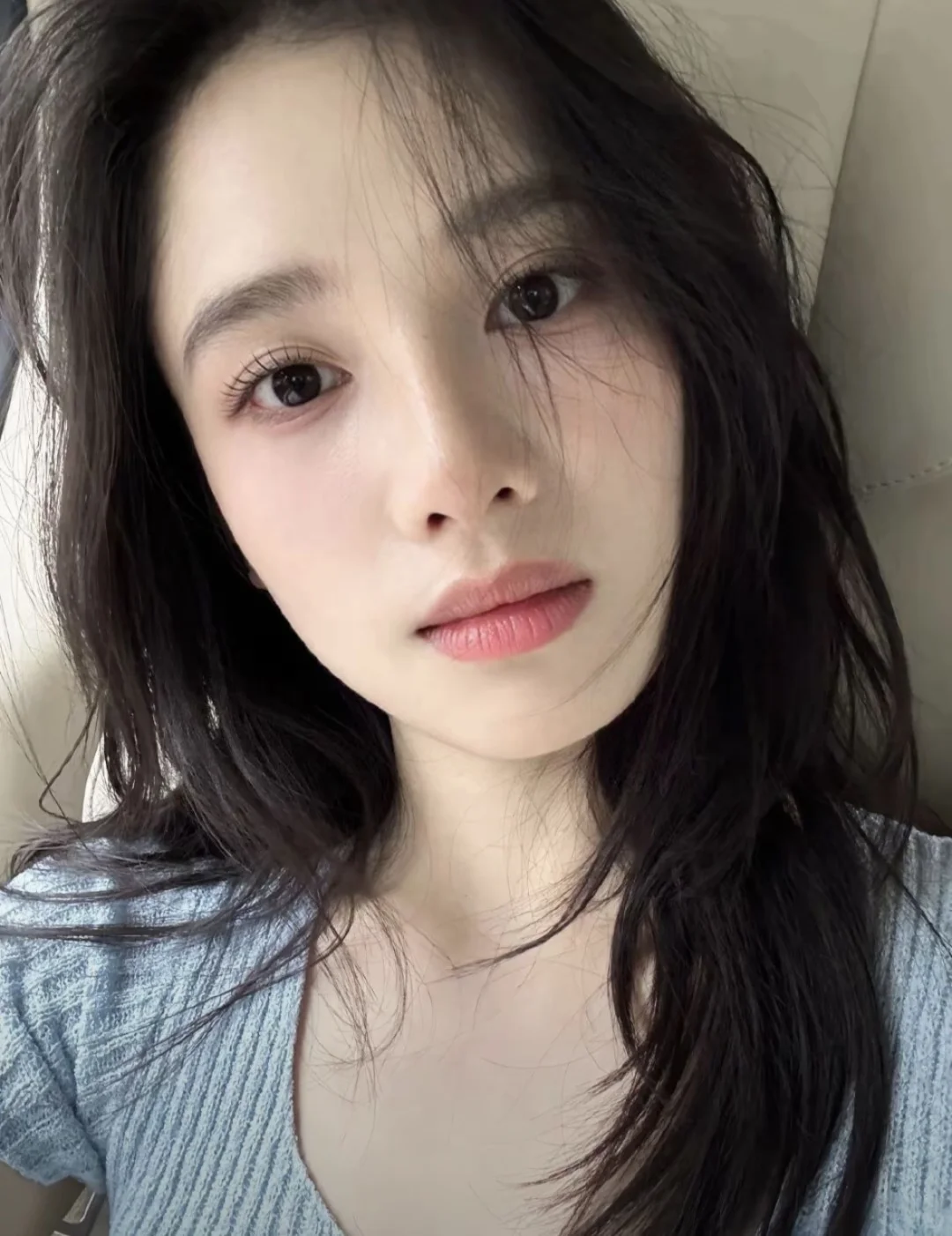 哇！她好漂亮！！！