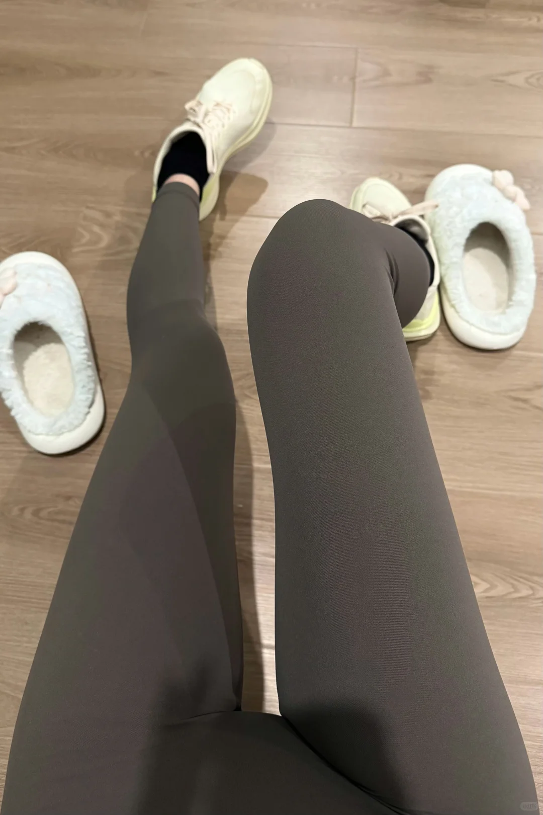 被问爆的丝袜，软到像没穿一样～