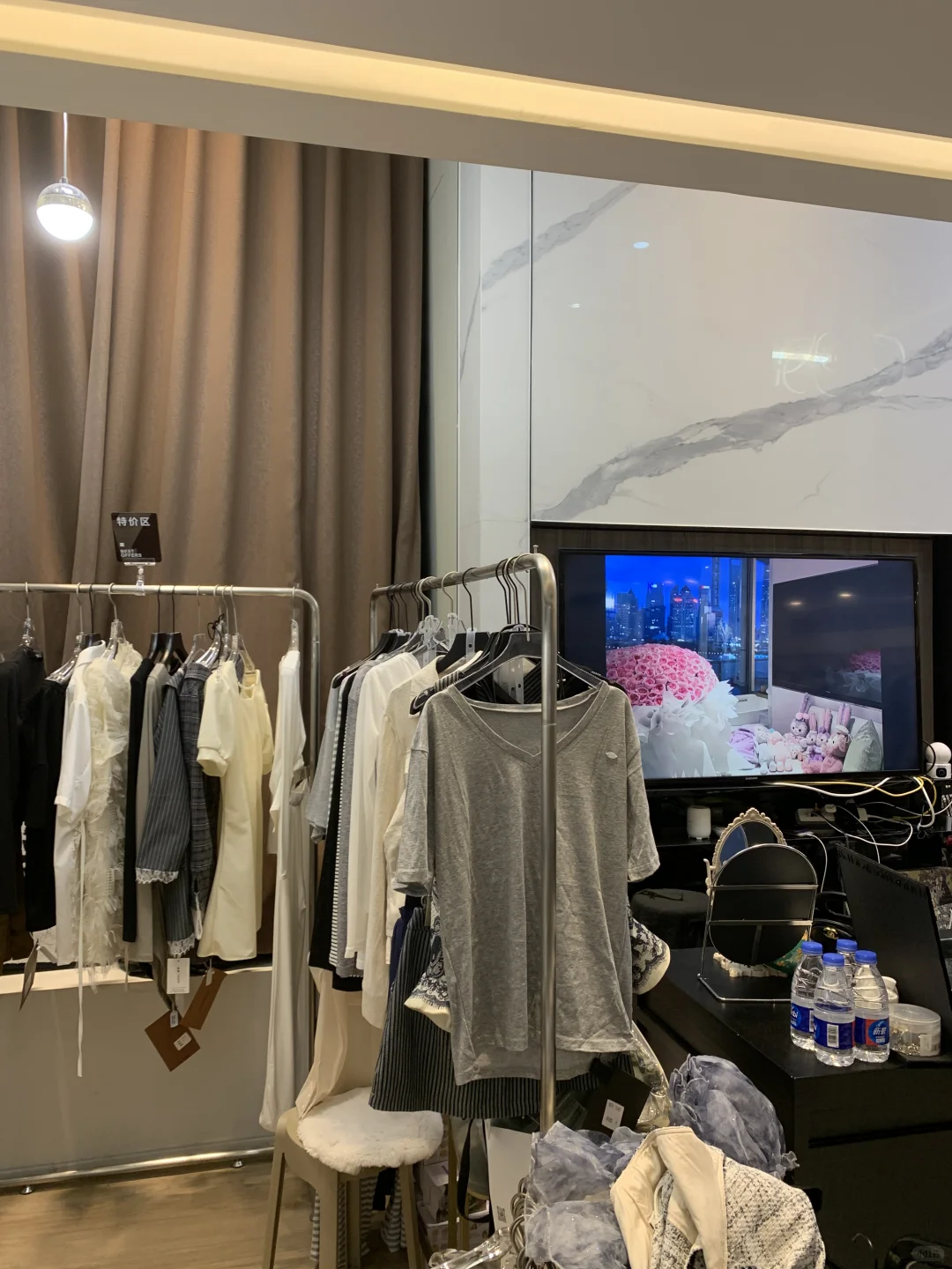 太多短袖夏款了！给成本挂🐟上能清出去吗？