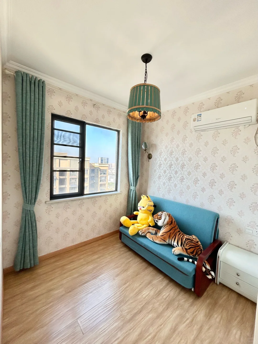 汉口整租一室一厅带衣帽间（女孩子最爱）