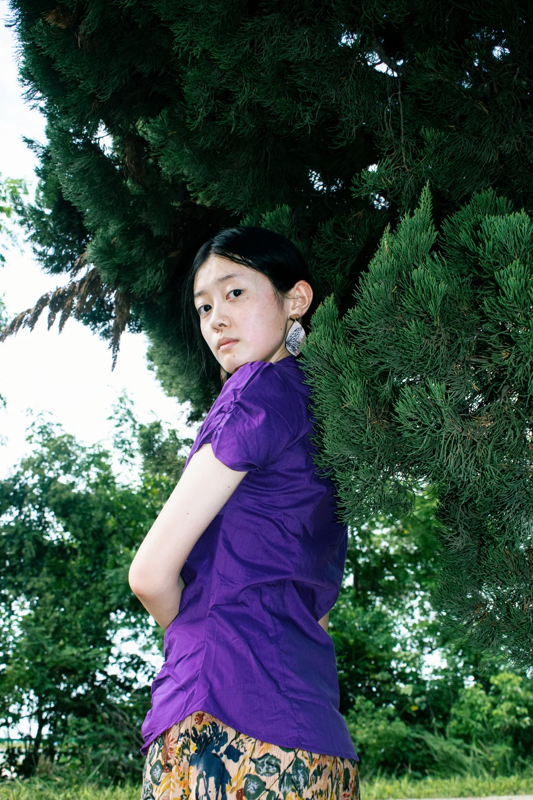 她会让人想起辽阔的森林、原野和海洋