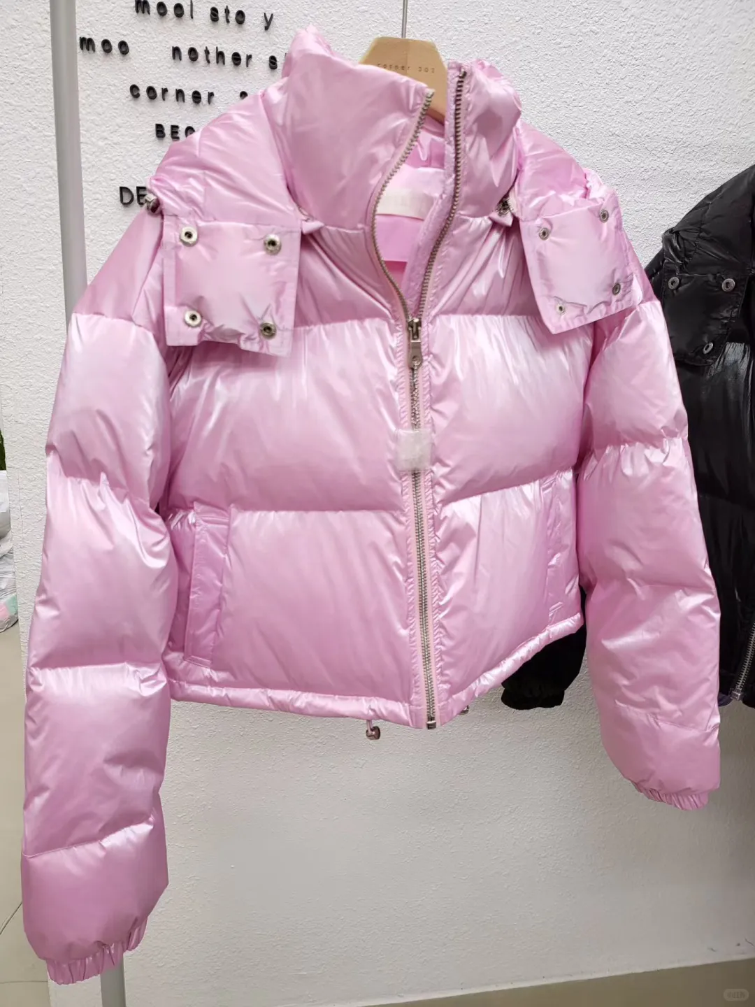 东大门🇰🇷新款宽松休闲粉色短款连帽羽绒服
