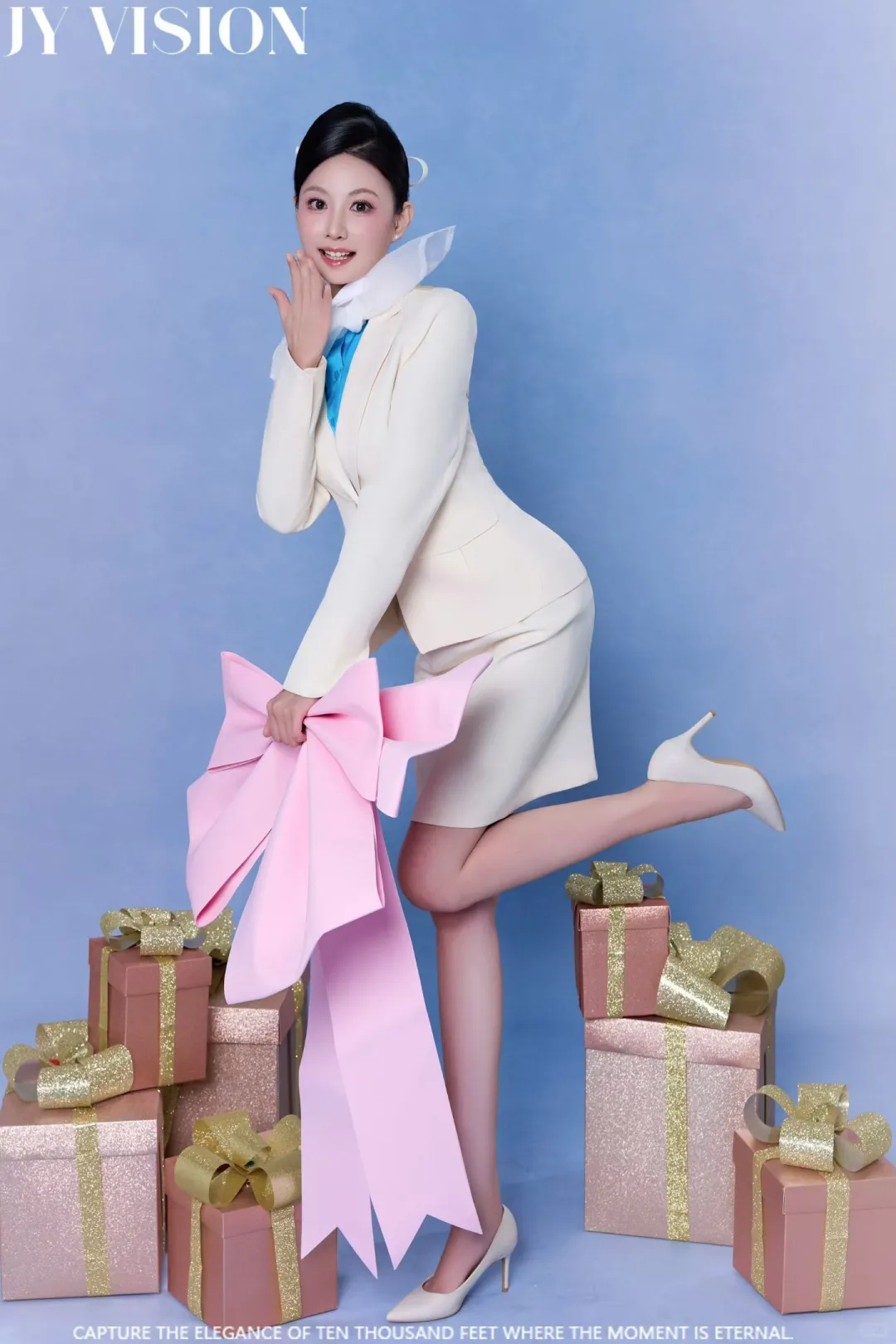 当空姐制服撞上巨型蝴蝶结🎀