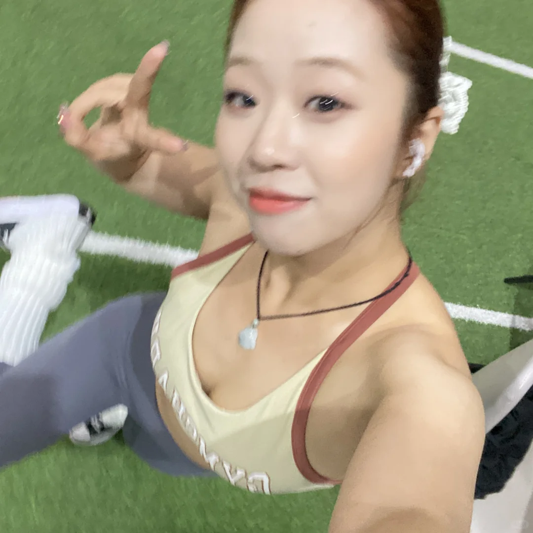 擦边？ 实际上我是在磕头卷腹