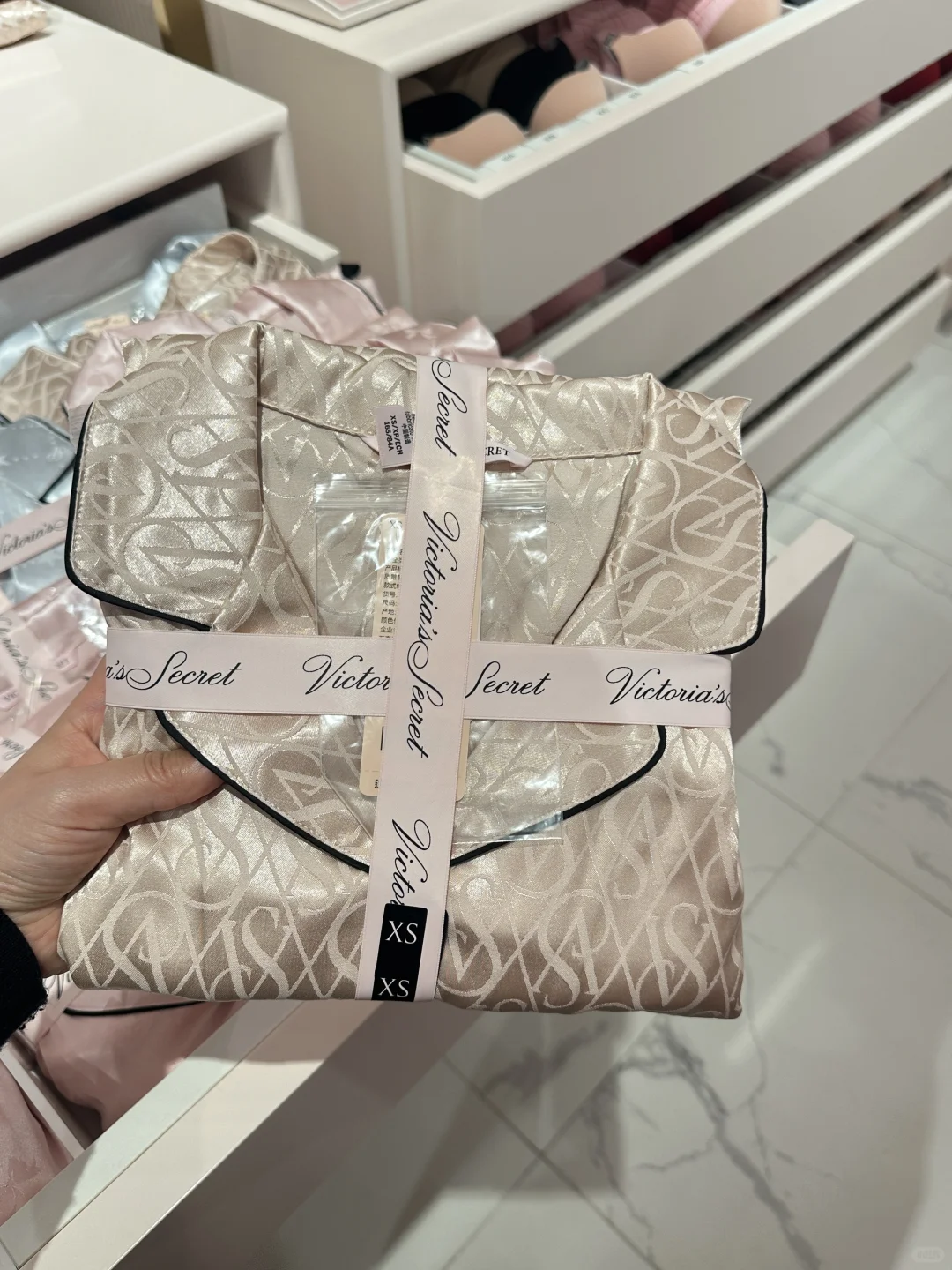 维密月光绸太值得拥有啦！