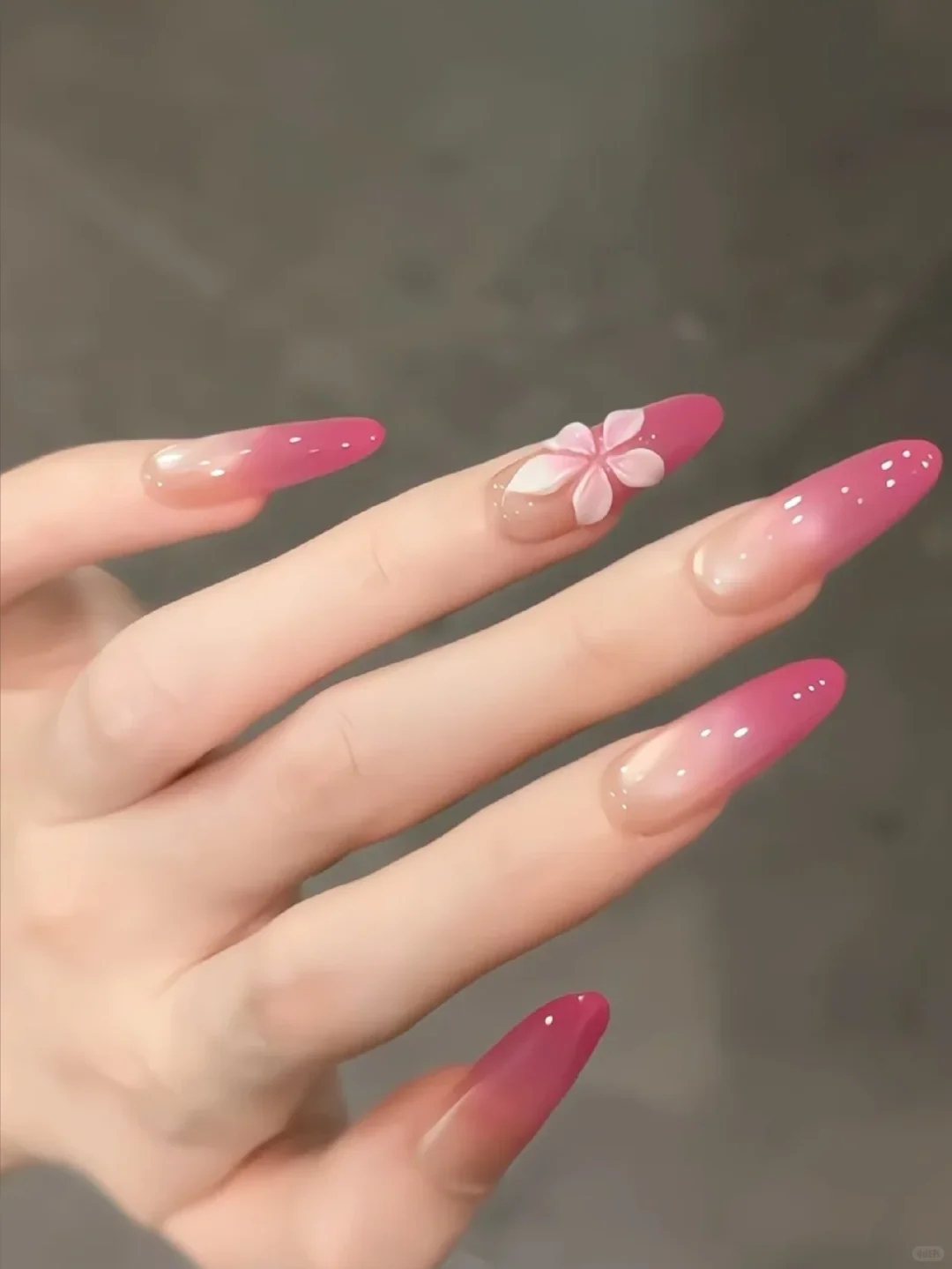 顶级钓系美甲合集丨玫红娇媚感十足💅🏻