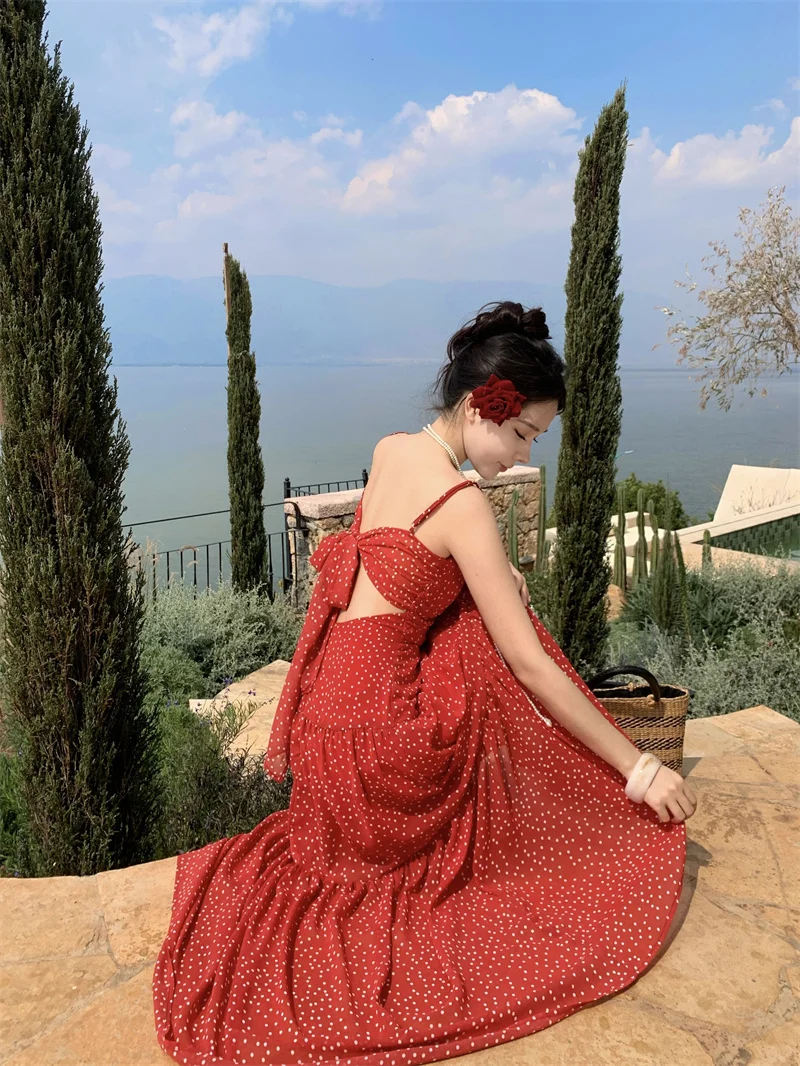 法式波点连衣裙海边平价度假裙