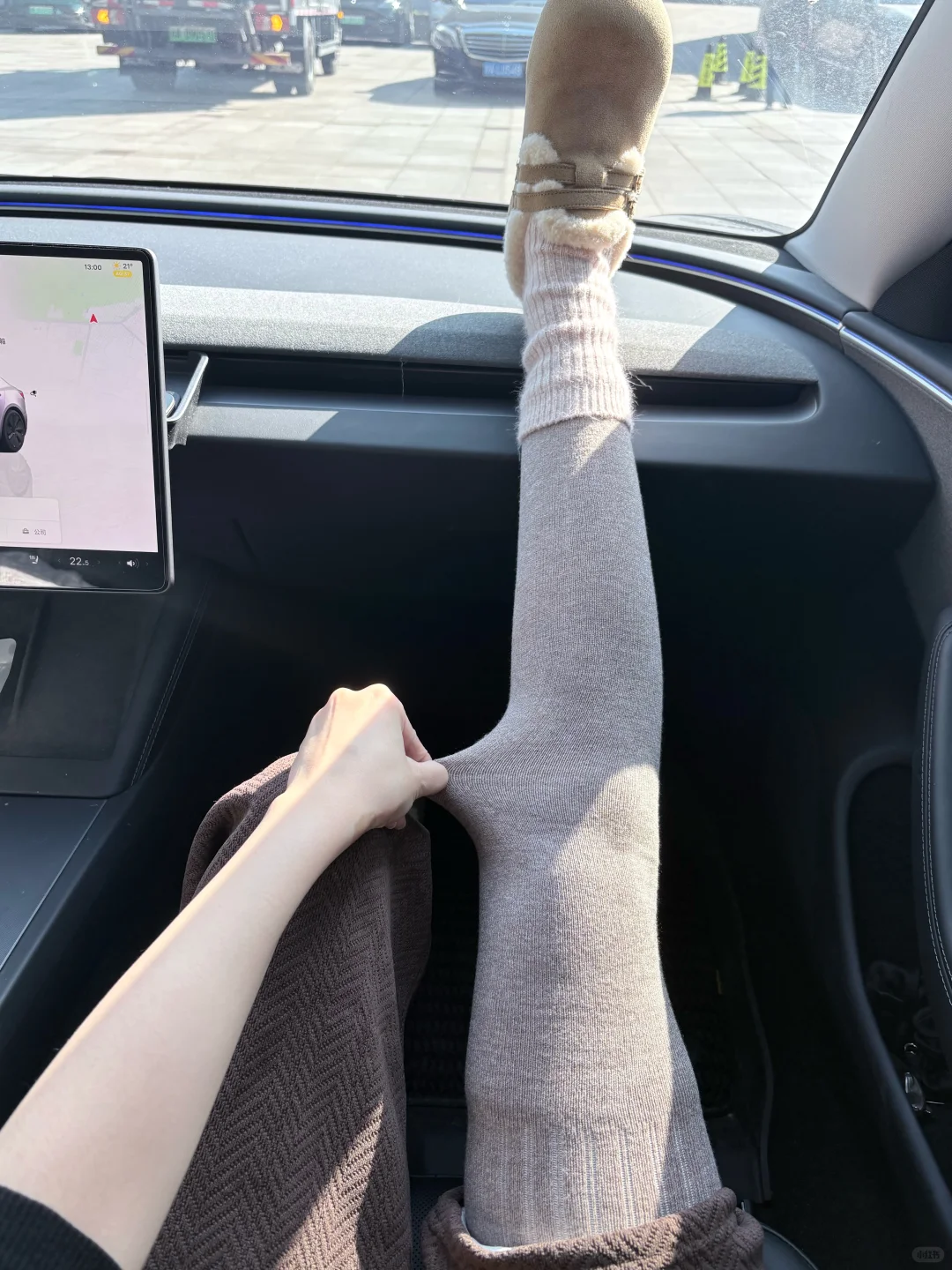 过膝袜掉？敏感肌用固定胶？算了吧~