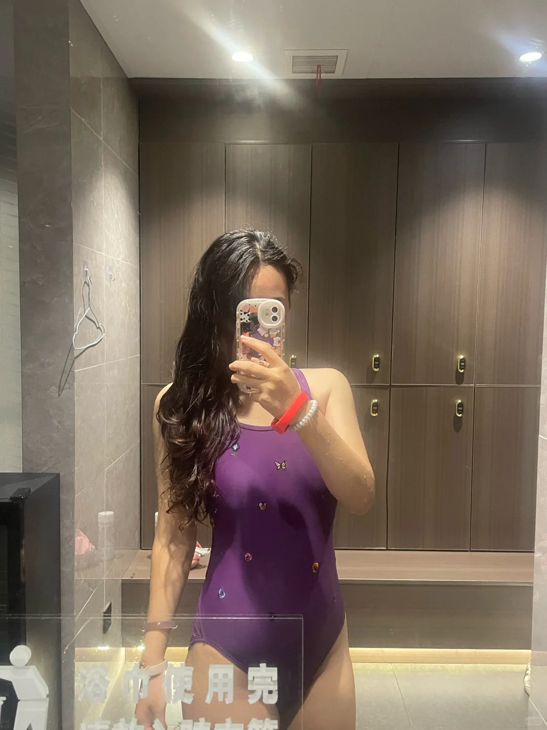 爱死这身紫色了～游泳🏊