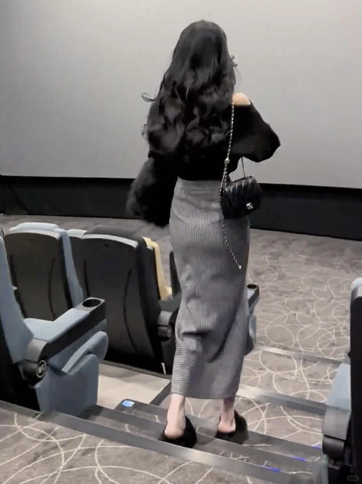 高级感穿搭，高级感裙子～气质显瘦毛呢长裙