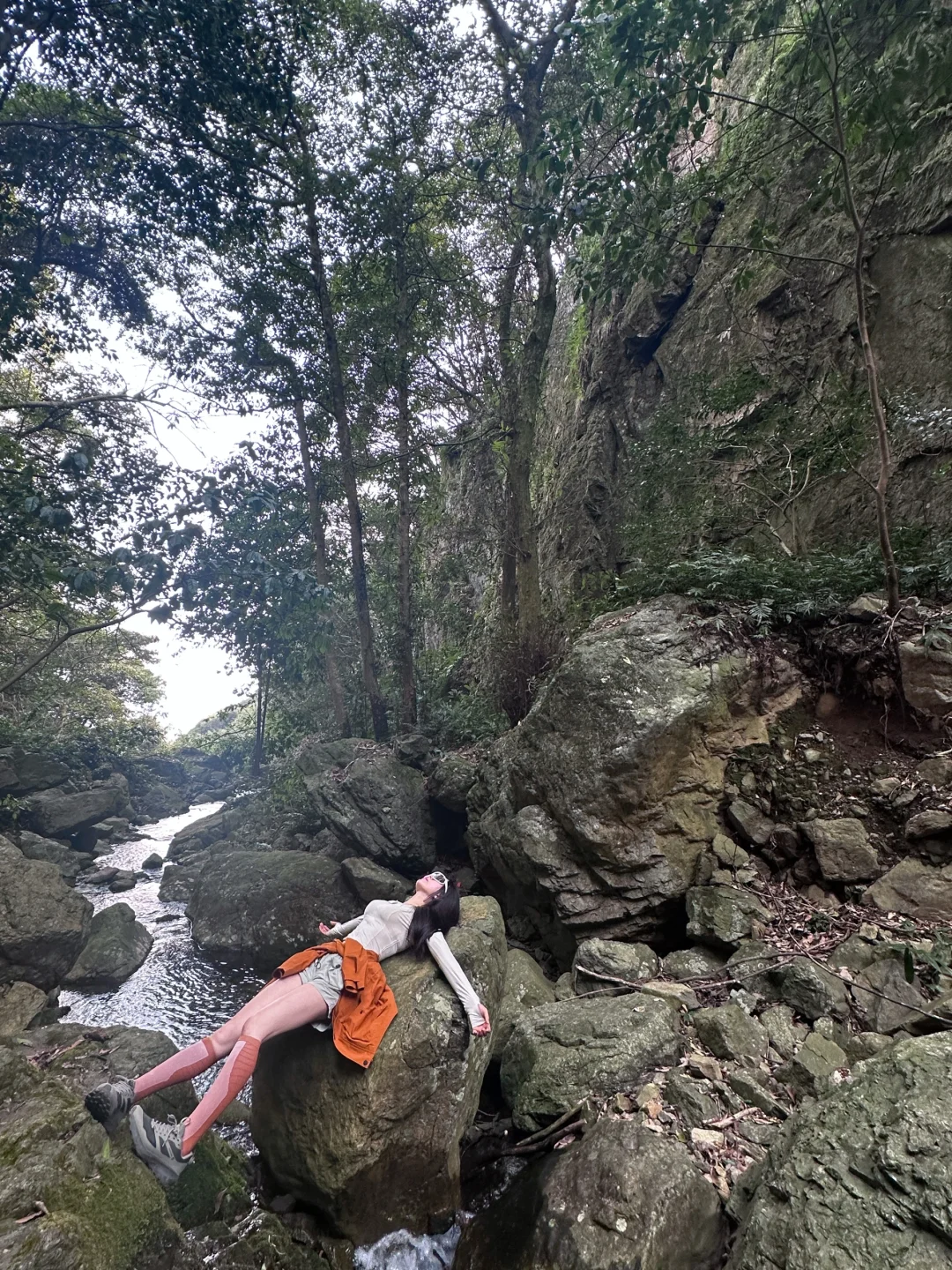 徒步女孩的野生美｜和我爬山就是摆烂