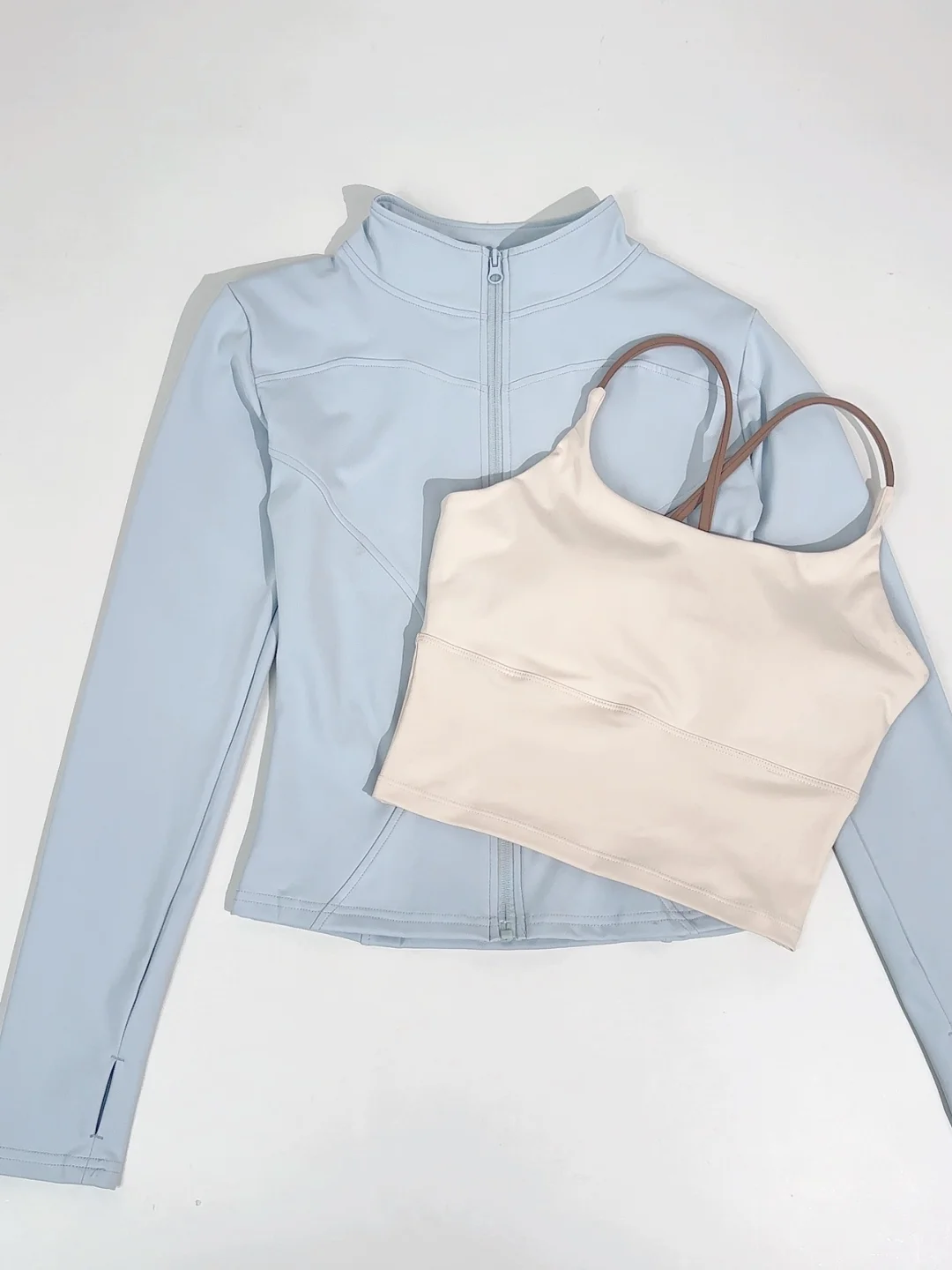 温润如玉的奶蓝色‼️太美啦🉑️内里加绒💰33