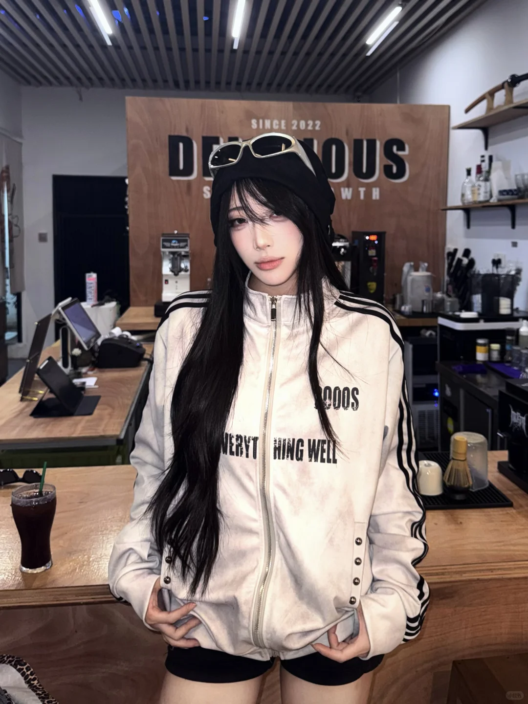 存波i人小幅度拍照姿势📷