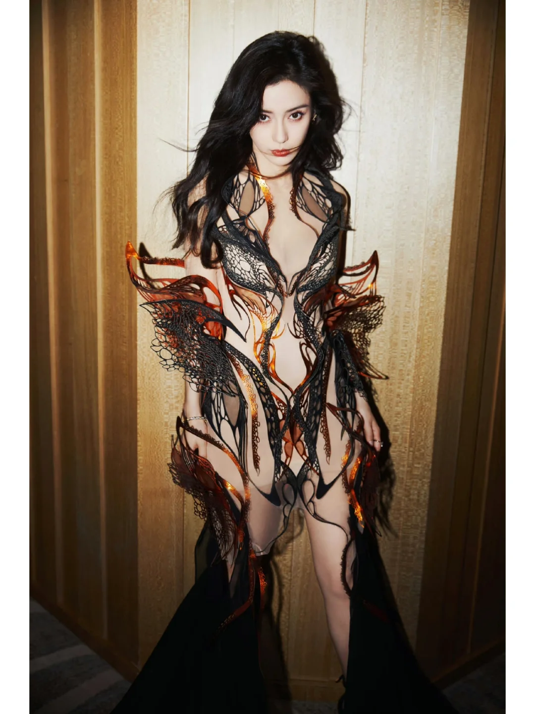 不是我说！这姐也太美了吧！