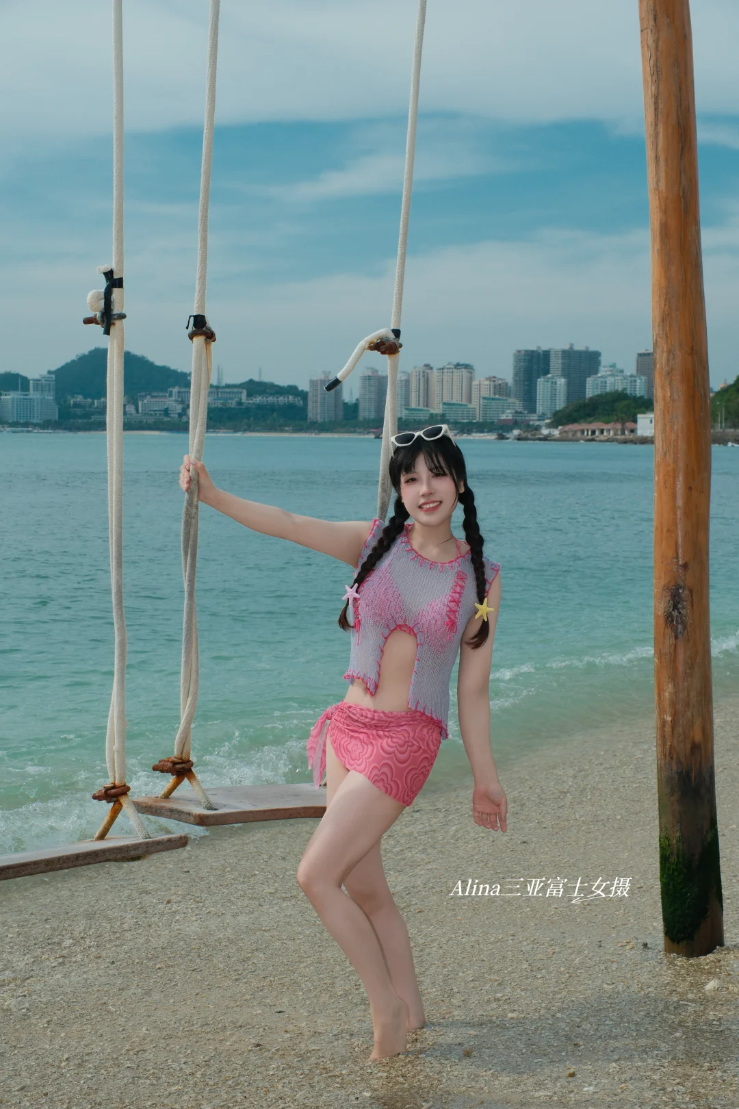 三亚拍照/甜妹来袭，全部闪开！海边出片穿搭