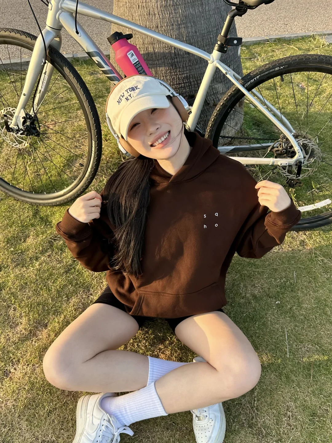 和我的自行车在海边看日落🚴