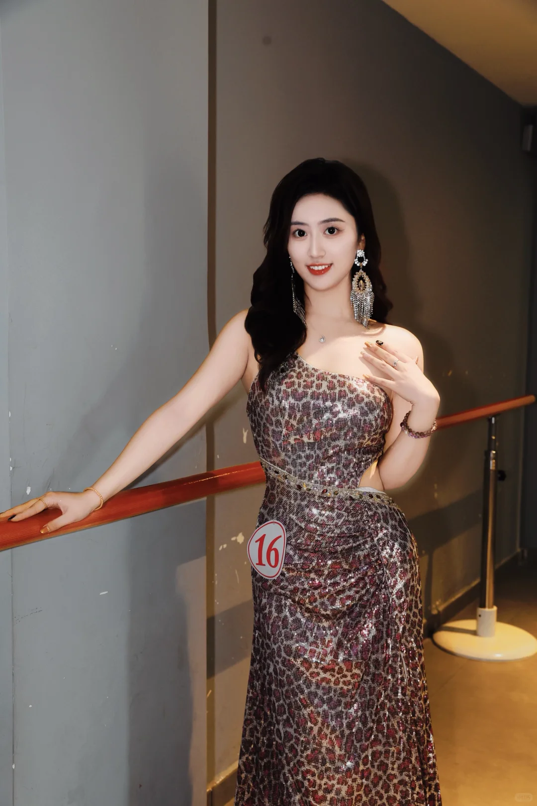 不被定义，你所见皆是我，好与坏我都不反驳。