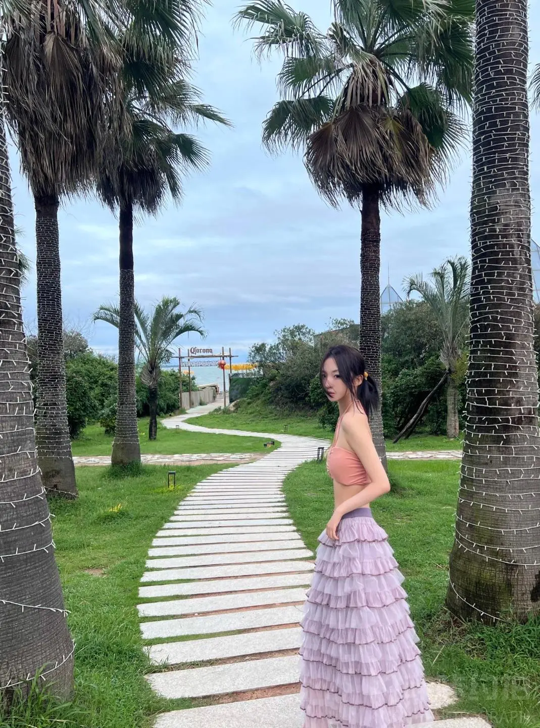 上海约拍模特推荐：身高168cm体重45kg