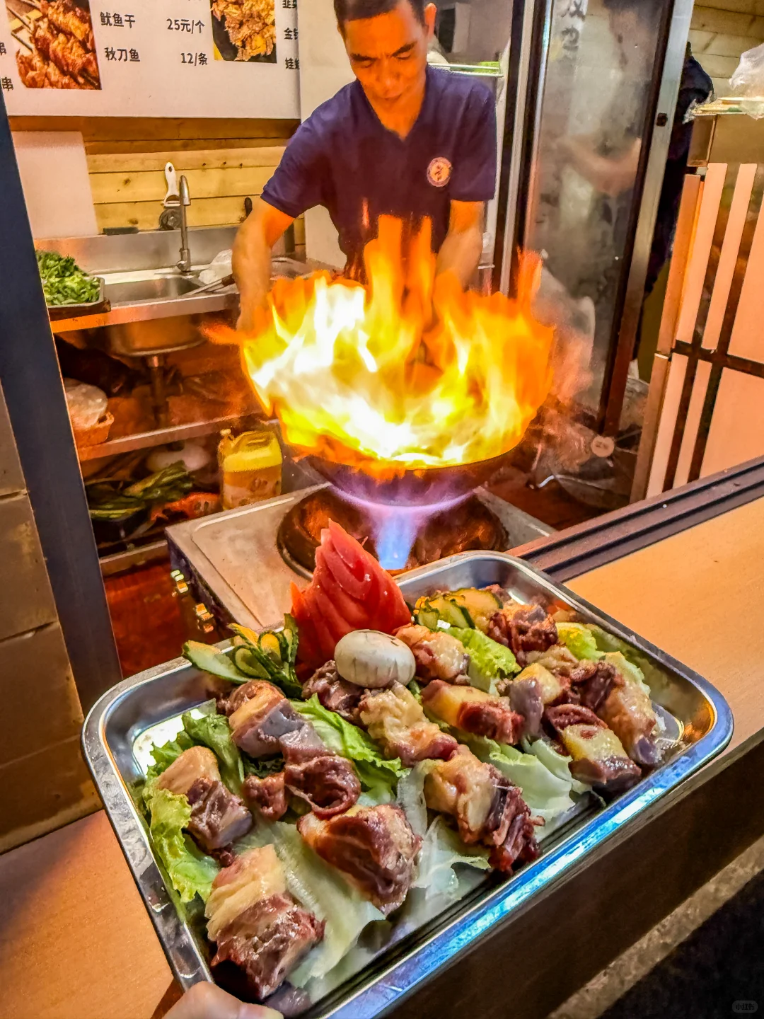 一周能吃567次螺蛳粉天堂