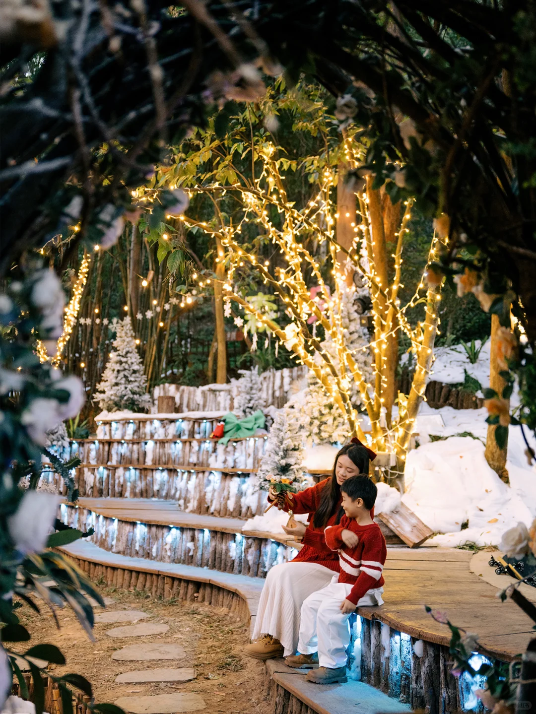 在东莞！这个森林营地氛围感拉满🎄