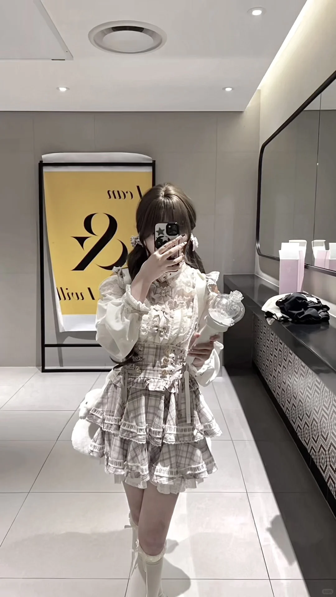 老师lizlisa什么时候来找我打广告😭